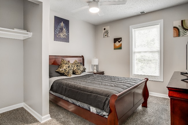 Building Photo - 2734 Brooklyn Ave