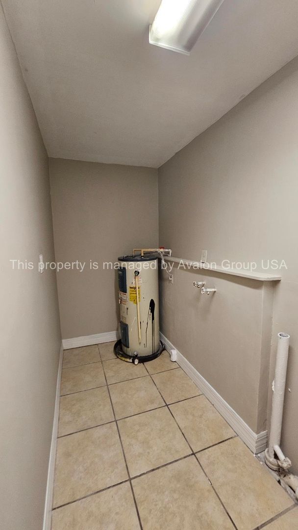 Building Photo - 2135 Corot Ct