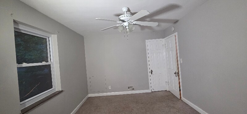 Building Photo - 2747 McKinley Ave