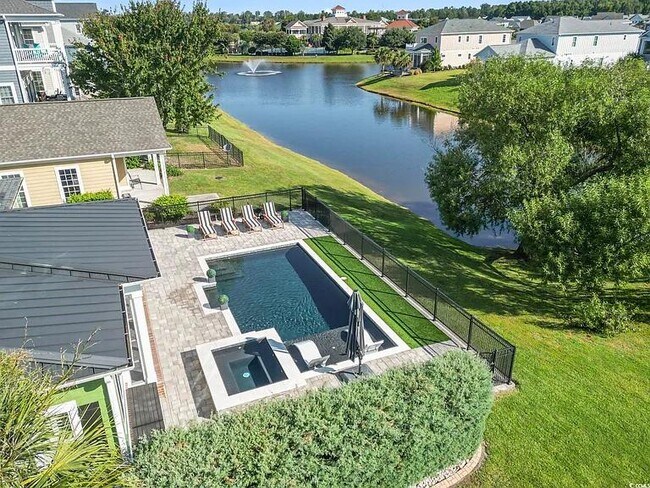 Building Photo - 1100 Whispering Winds Dr