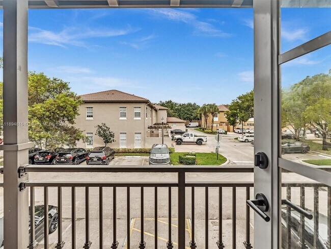 Building Photo - 476 SW 147th Ave