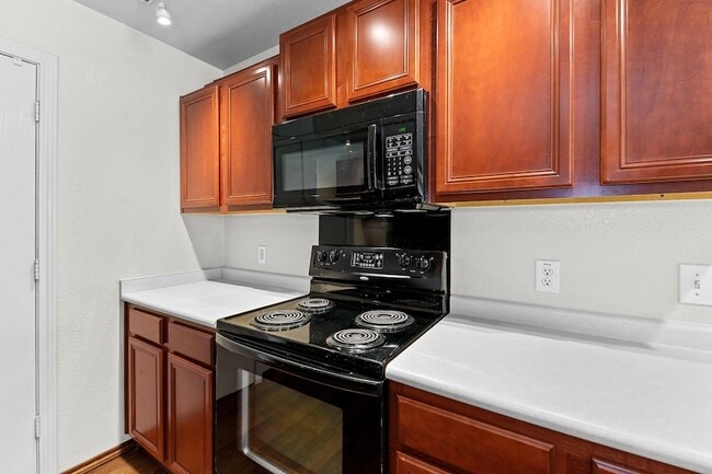 Building Photo - 5508 Tabby Cove