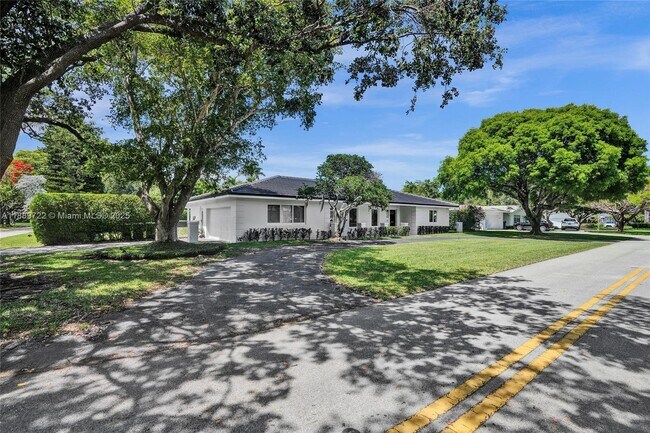 Primary Photo - 7941 SW 143rd St
