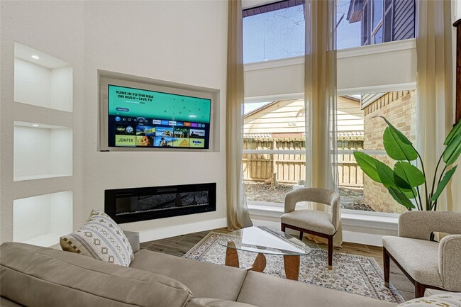 Building Photo - 4802 Hickorygate Dr