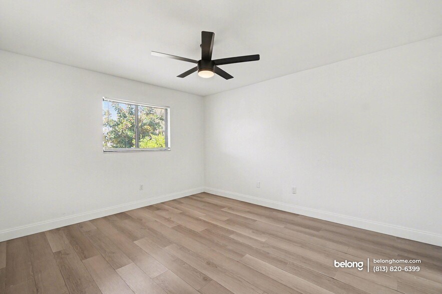 Building Photo - 2910 Country Club Blvd