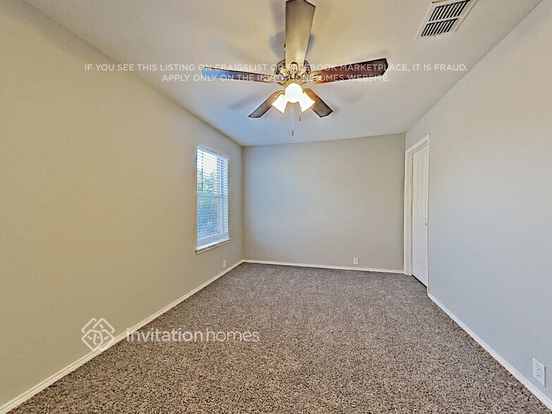 Building Photo - 15824 Coyote Hill Dr