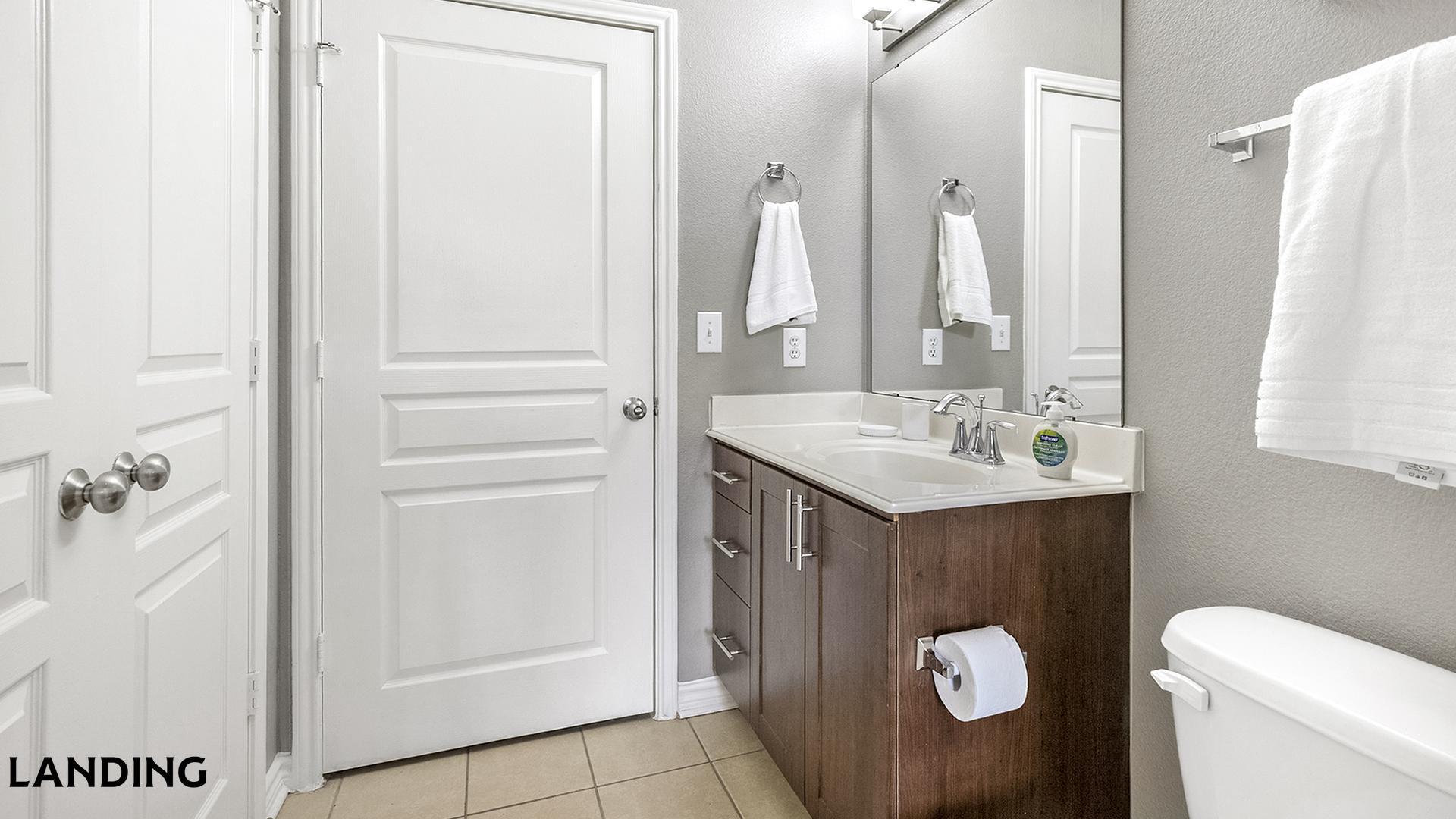 Building Photo - 15777 Quorum Dr