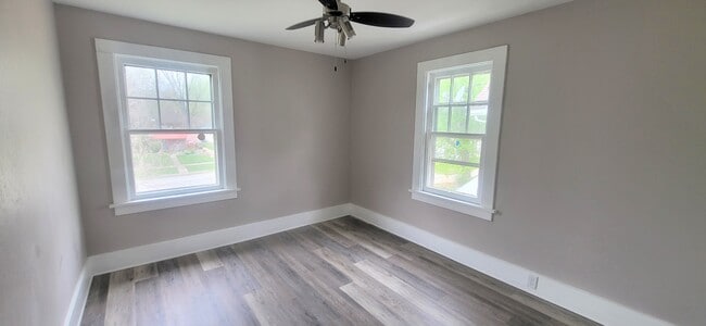 Building Photo - 2008 N Anthony Blvd