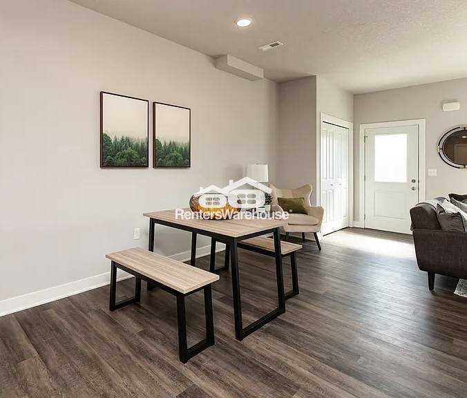 Building Photo - 3624 NE Marissa Ln