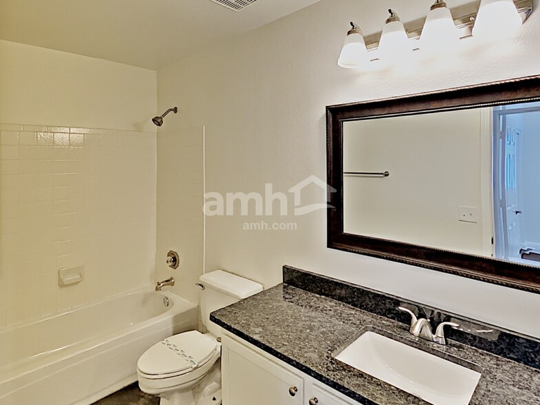 Building Photo - 4731 E White Aster St