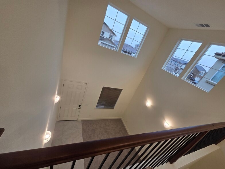 Building Photo - 1723 Eagle Landing Dr