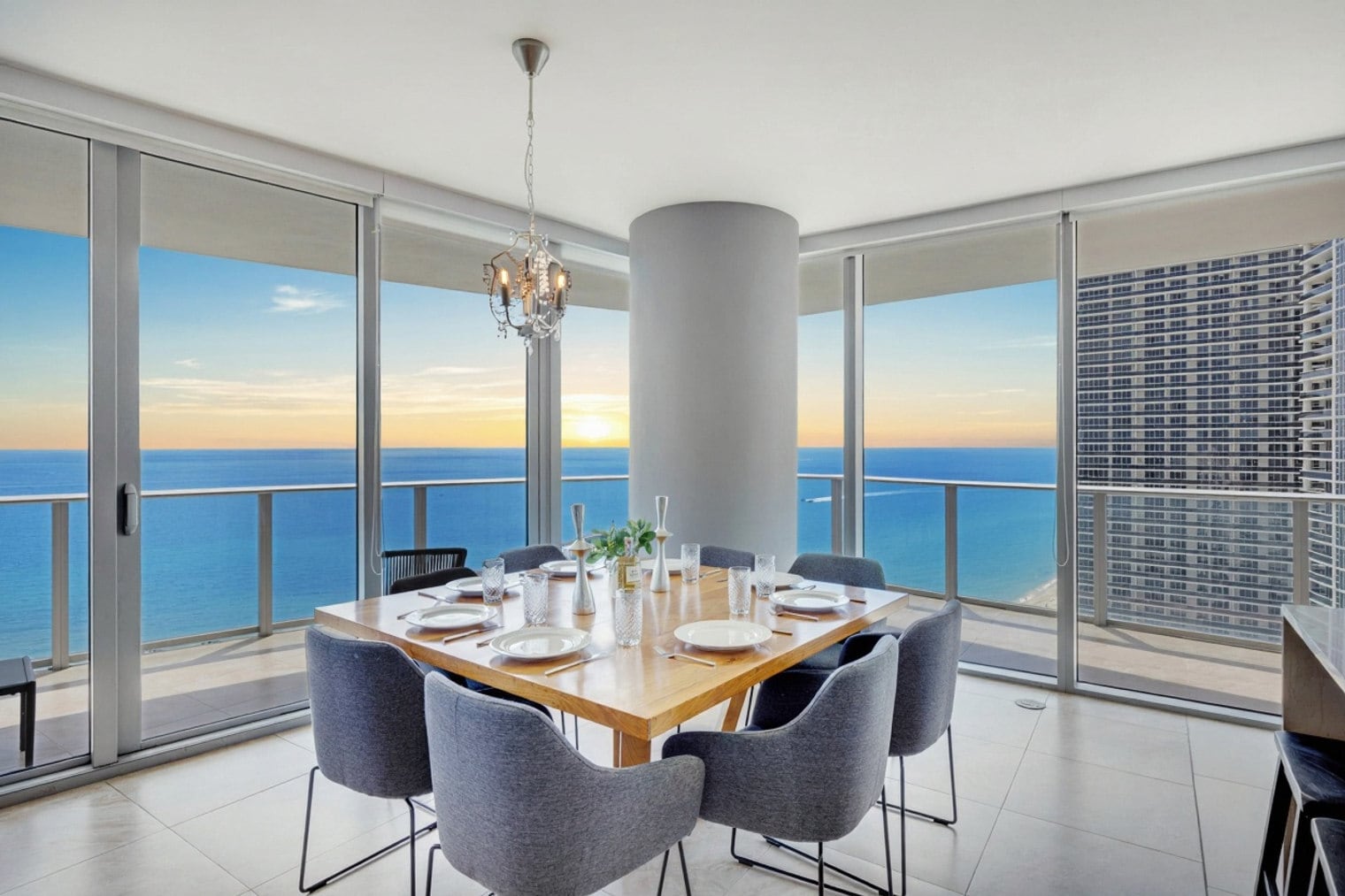 Building Photo - 4111 S Ocean Dr