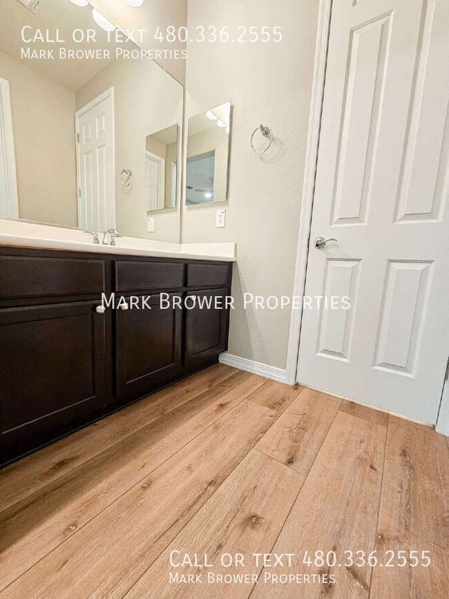 Building Photo - 3345 E Indigo St