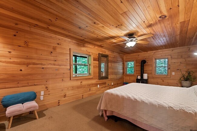 Building Photo - 3/2 Home for rent