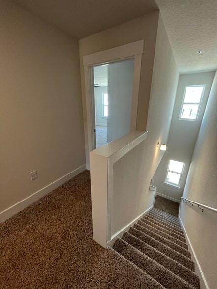 Building Photo - 9649 Nature Creek Blvd