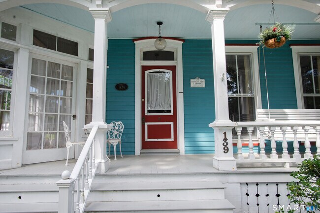 Building Photo - 139 Main St