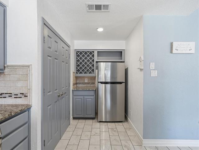 Building Photo - 2324 Cripple Creek Dr