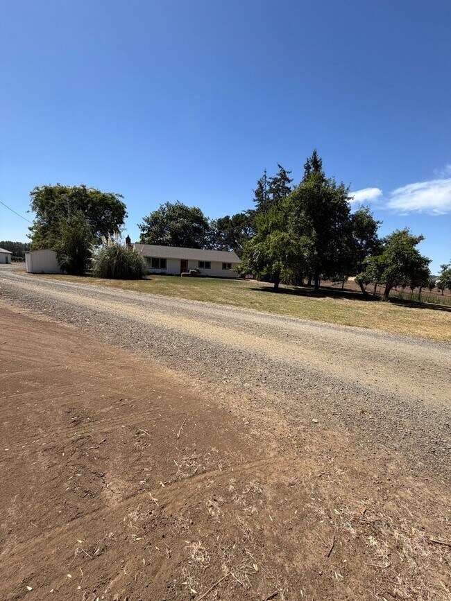 Building Photo - 27840 7 Mile Ln