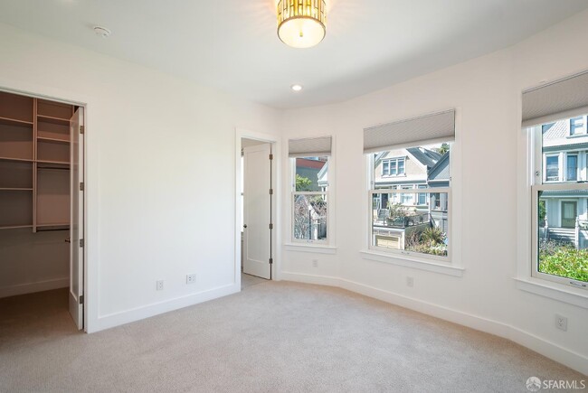 Building Photo - 60 Carmelita St