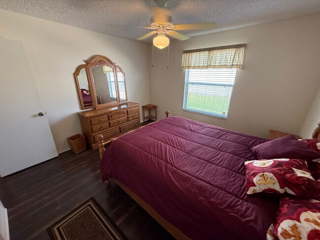 Building Photo - Delightful Turnkey Furnished, 2 bed, 2 Bath Patio Villa available for ANNUAL LEASE