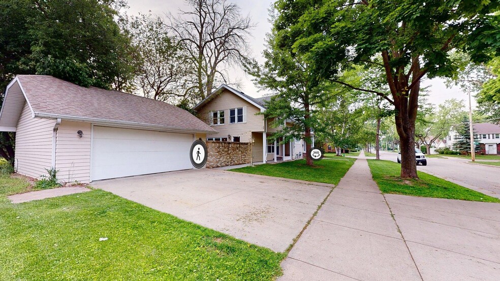 Building Photo - 1625 N Union St