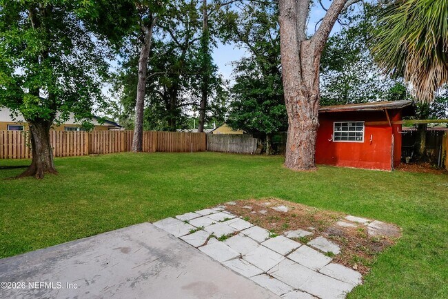 Building Photo - 7930 Rondeau Dr E