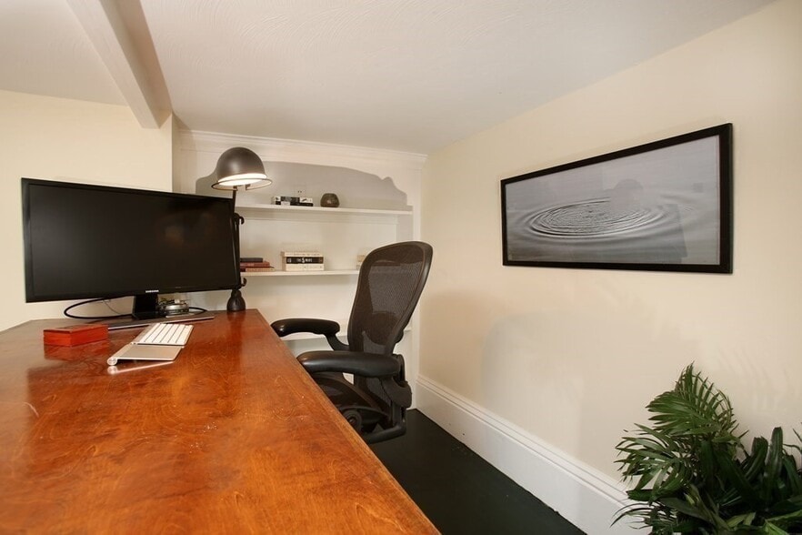 Building Photo - 36 Pinckney St