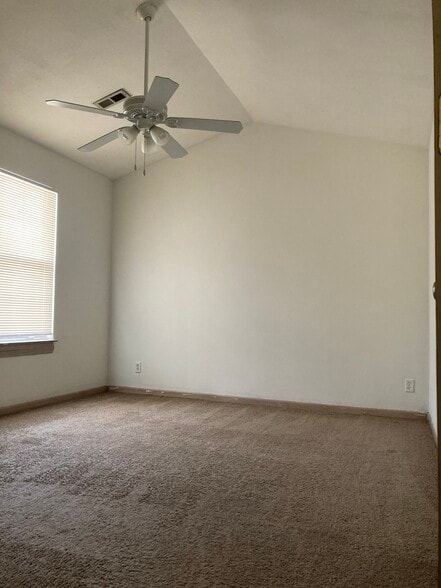 Building Photo - 1309 Toulouse St