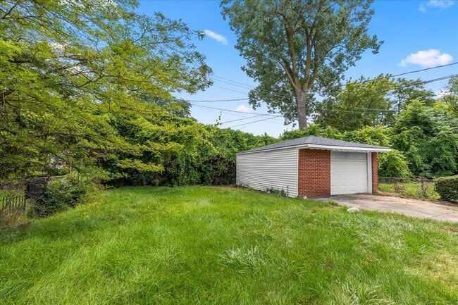 Building Photo - 21374 Ithaca Ave