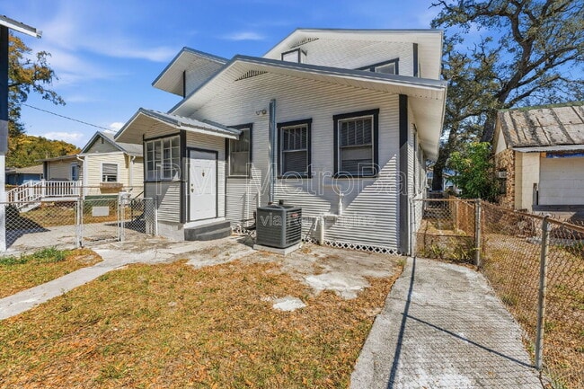 Building Photo - 2914 N 10th St