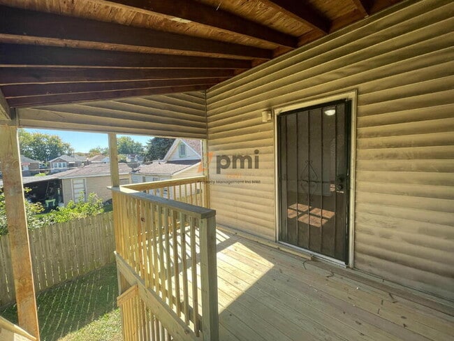Building Photo - 4635 Towle Ave