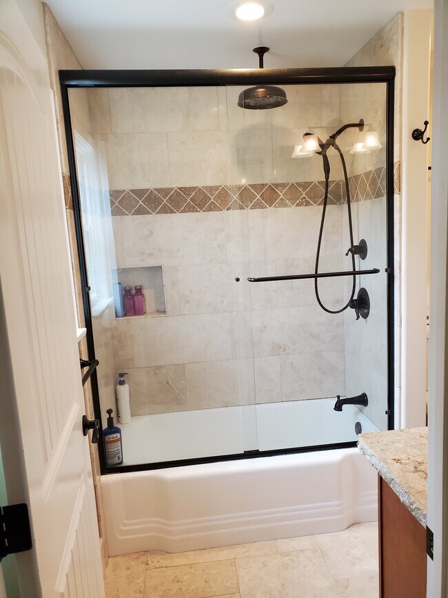 master bath/shower - 2461 Fire Mountain Dr