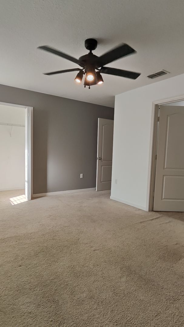 Building Photo - Prime Longwood Living 2-Bed, 2.5-Bath Townhome Near Shops & Dining