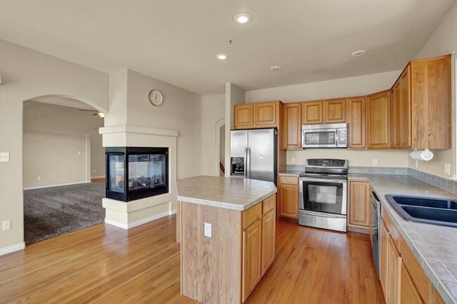 Building Photo - 10261 Meadow Mist Ct