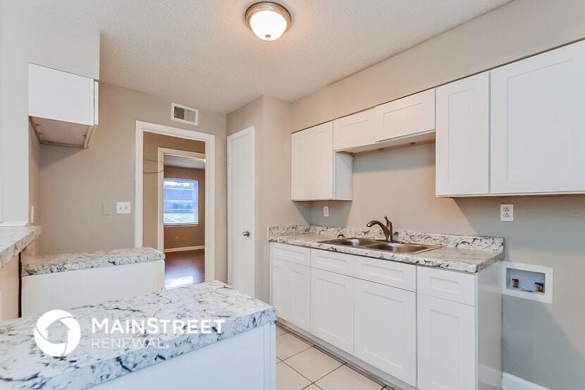 Building Photo - 3020 Capri St