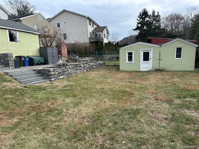 Building Photo - 3 W Sunnyside Ln