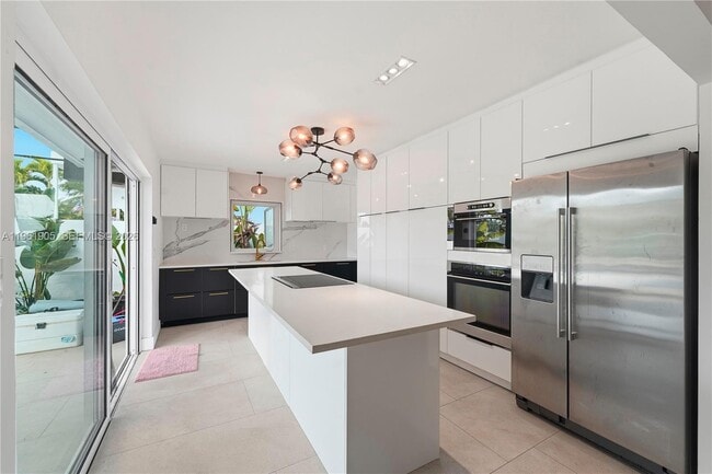 Building Photo - 401 Coconut Isle Dr