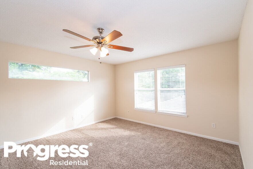 Building Photo - 3338 International Village Ct