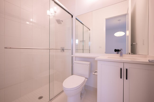 Building Photo - 9597 Regal Palm Ct