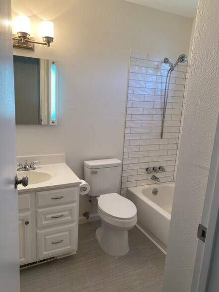 Building Photo - 10510 Kline Way