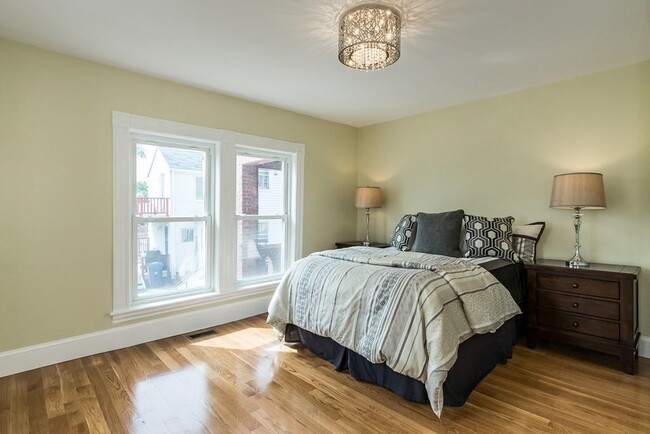 Building Photo - 10 Nantasket Ave