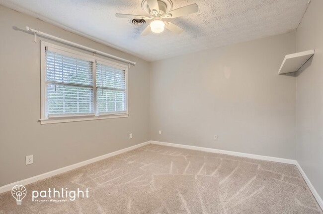 Building Photo - 5381 Willow Point Parkway