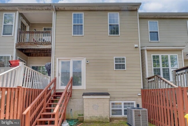 Building Photo - 2383 Laconia Ct