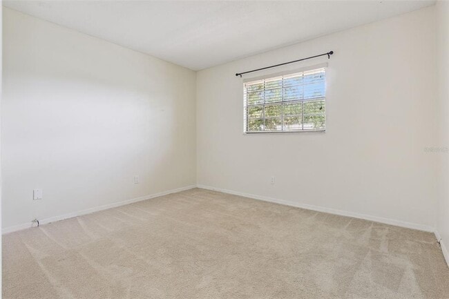 Building Photo - 1745 E Adams Dr