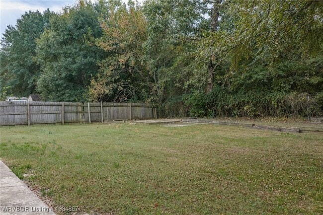 Building Photo - 1561 Whippoorwill Dr