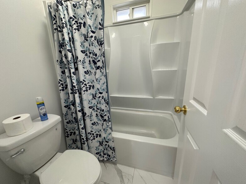 Building Photo - 2824 W Ivory Way