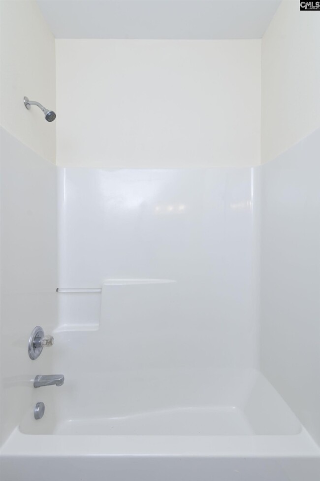 Building Photo - 111 Hutto Hill