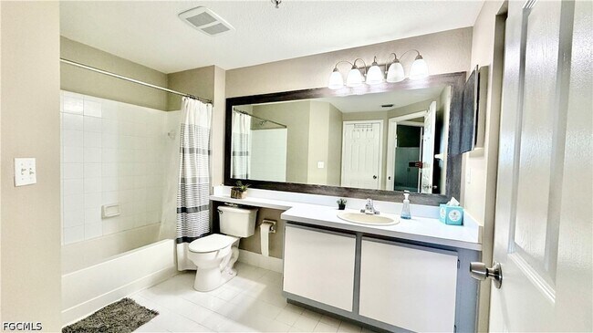 Building Photo - 6481 Aragon Way