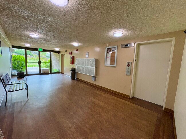 Building Photo - 349 Philip Dr