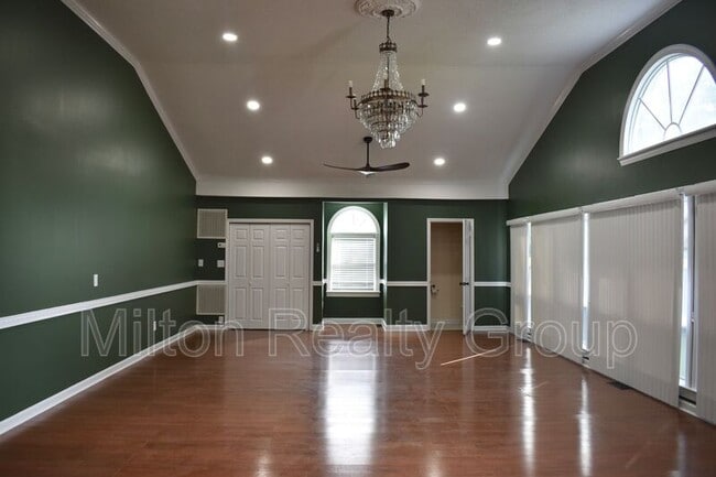 Building Photo - 1505 Fairview St
